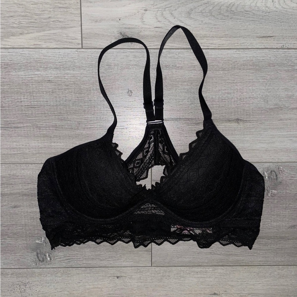 EUC Victorias Secret PINK Push Up Bra